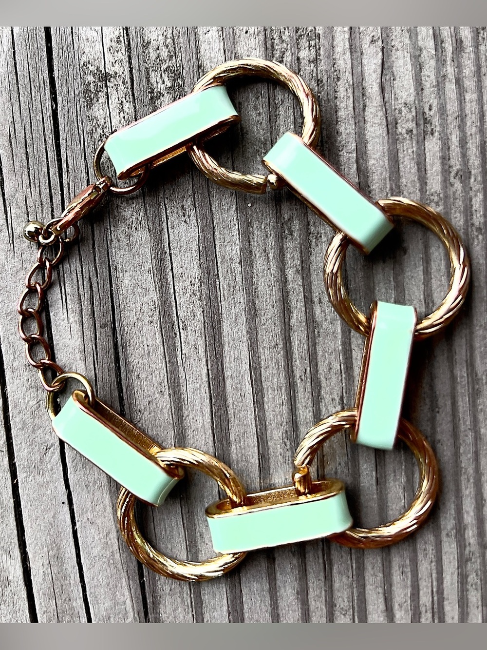 Vintage KRAMER New York Mint Green Enamel Gold Tone Link Bracelet Signed 50’s